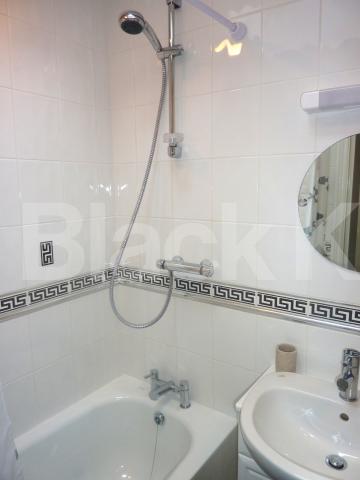 			NEW INSTRUCTION, 1 Bedroom, 1 bath, 1 reception Flat			 Grays Inn Road, KINGS X / RUSSELL SQ.